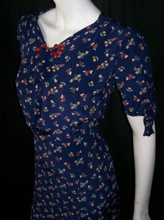 Dorothea's Closet Vintage Clothing 30s Dress Vintage Dress bakelite