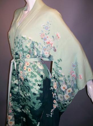 Dorothea's Closet Vintage Clothing 40s kimono vintage kimono