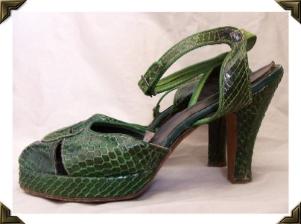 Vintage 40's Shoes COBRA Skin 40's PLATFORMS Peep Toe